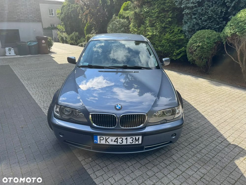 BMW Seria 3 330i - 5