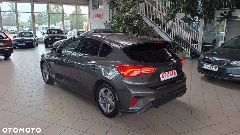 Ford Focus 1.5 EcoBoost ST-Line - 25