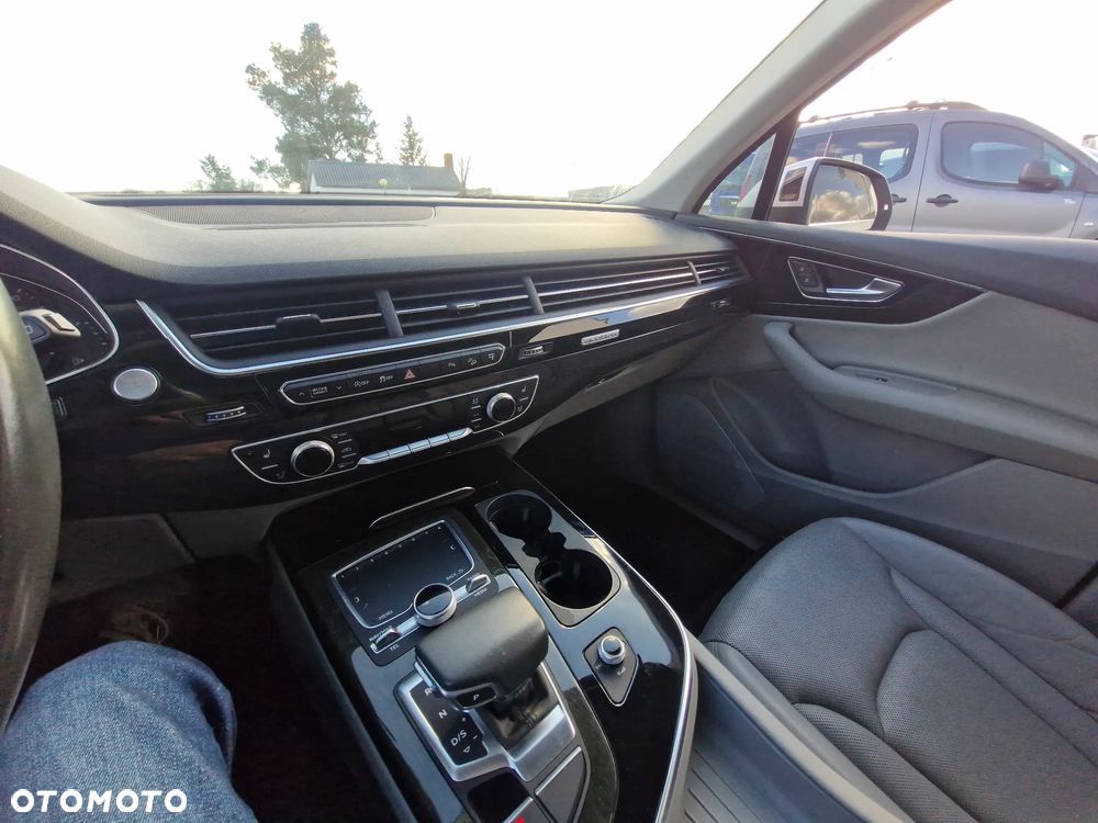 Audi Q7 - 9