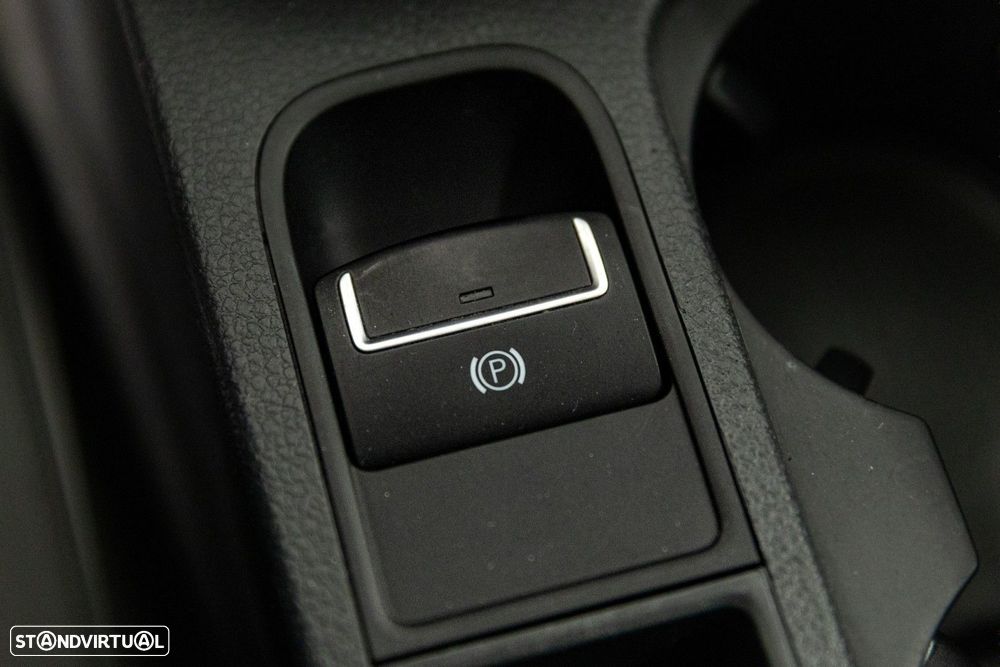 VW Sharan 2.0 TDI Confortline - 17