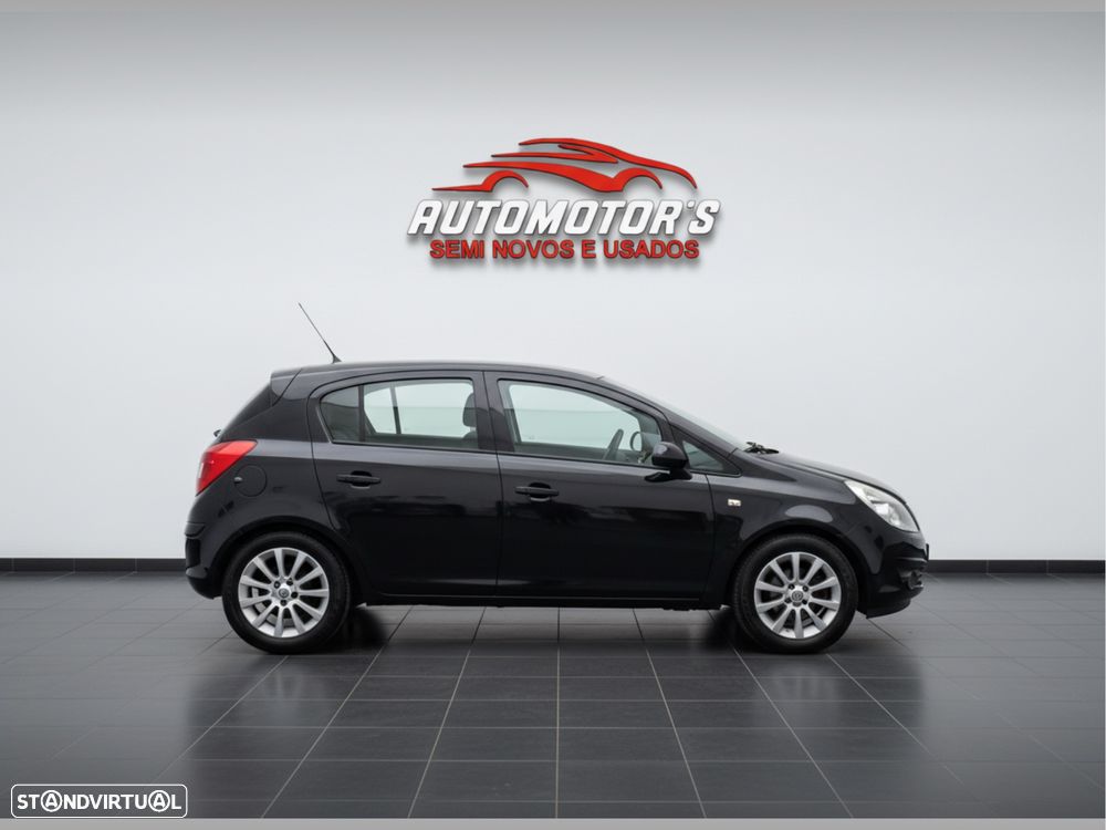 Opel Corsa 1.2 Enjoy - 2