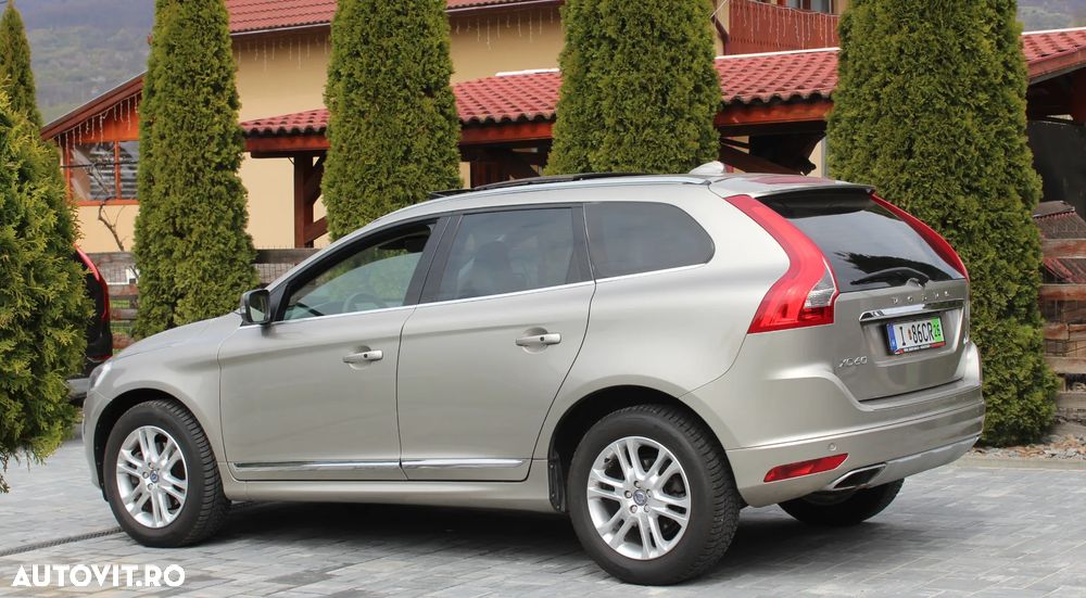 Volvo XC 60 D4 Geartronic Summum - 8