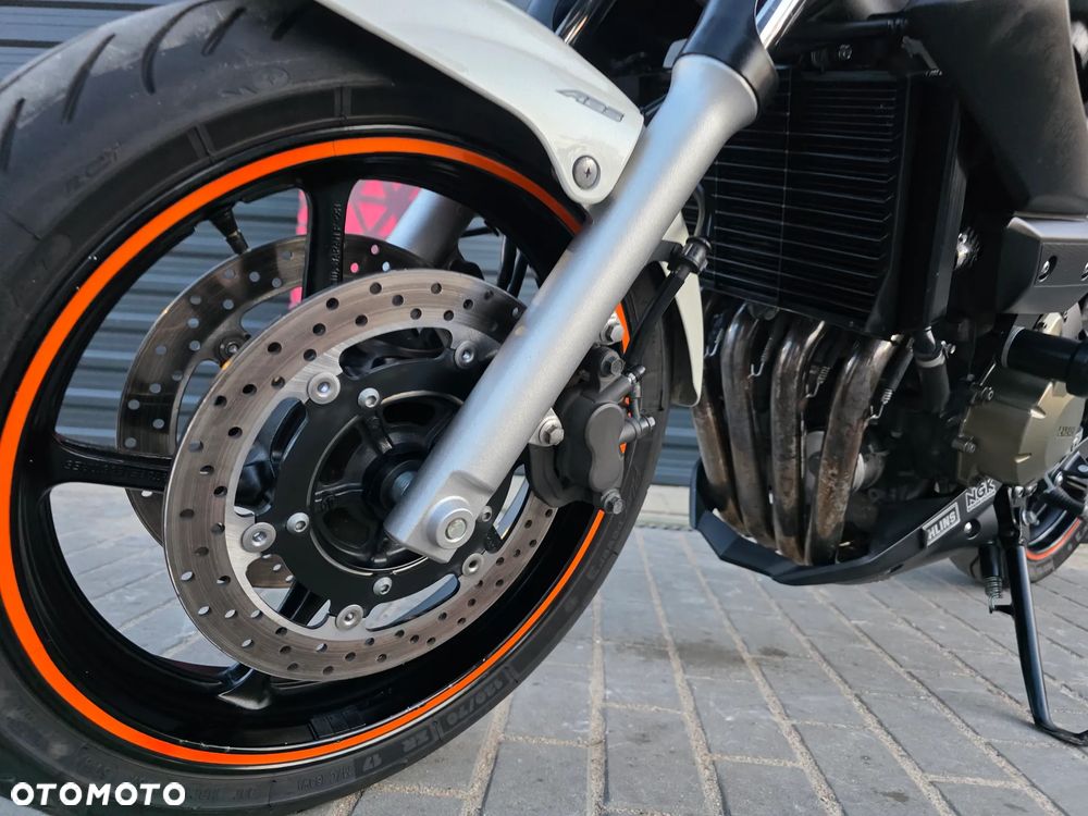 Yamaha XJ - 13