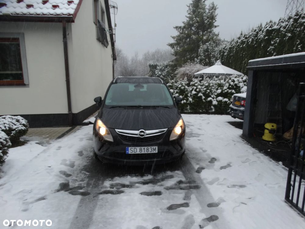 Opel Zafira - 10