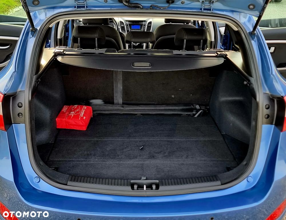 Hyundai i30 Kombi 1.6 GDi DCT Style - 32