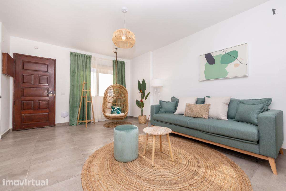 Apartamento com 2 quartos - localizado em Faro - Grande imagem: 2/26