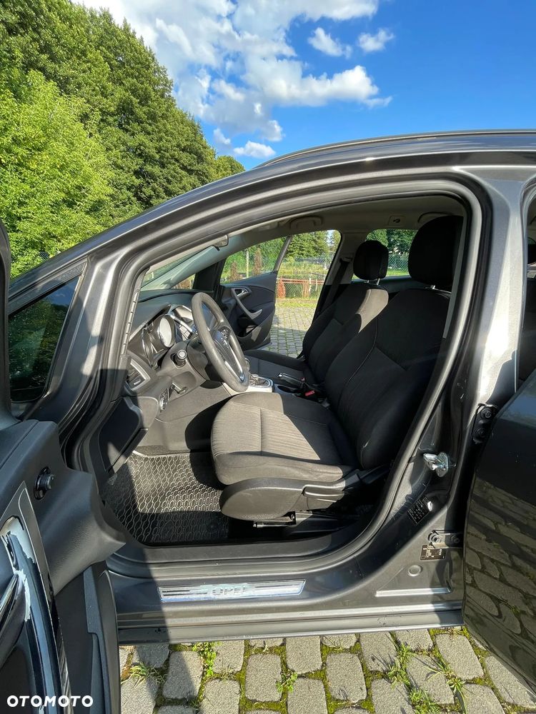 Opel Astra 1.4 T Essentia - 13