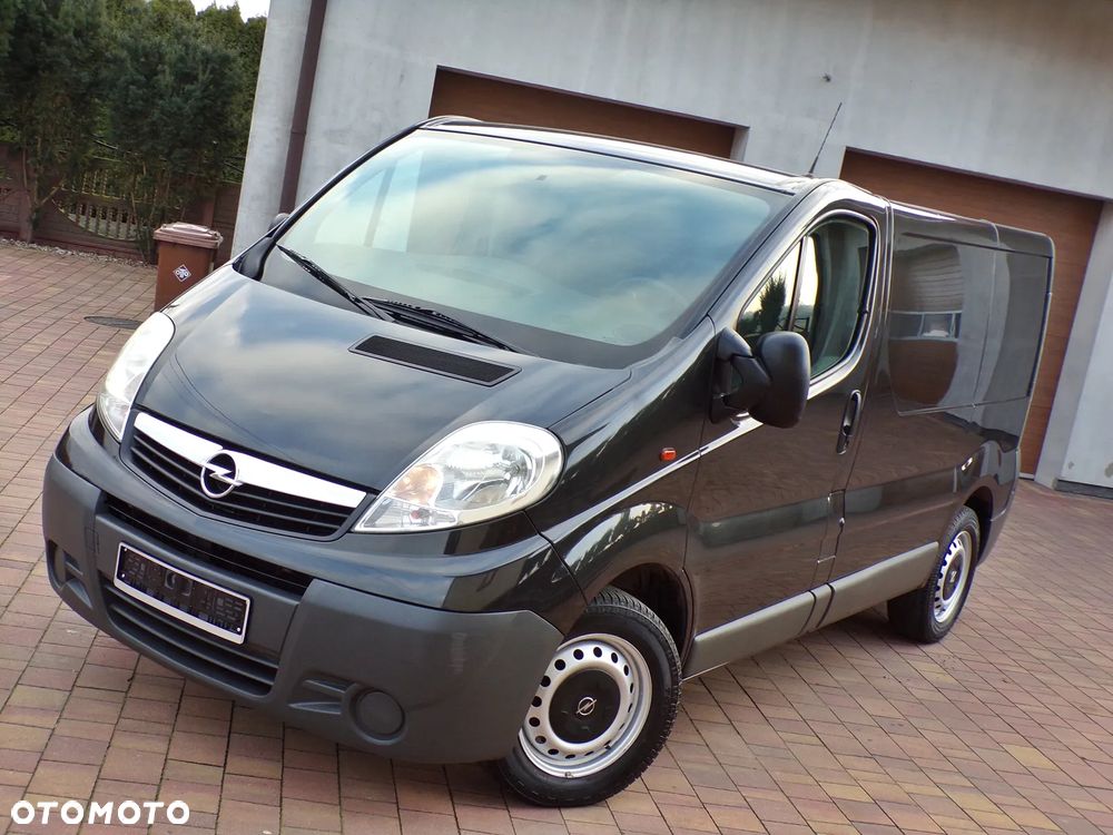 Opel Vivaro - 11