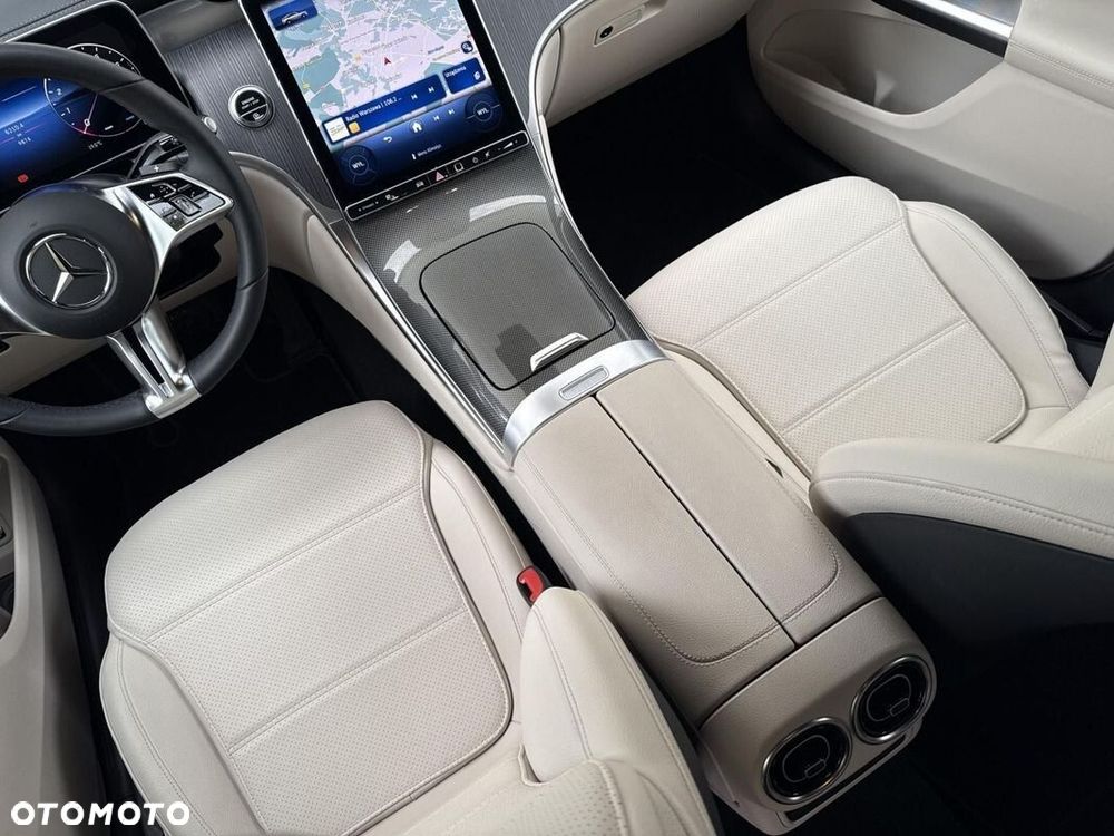 Mercedes-Benz GLC - 14