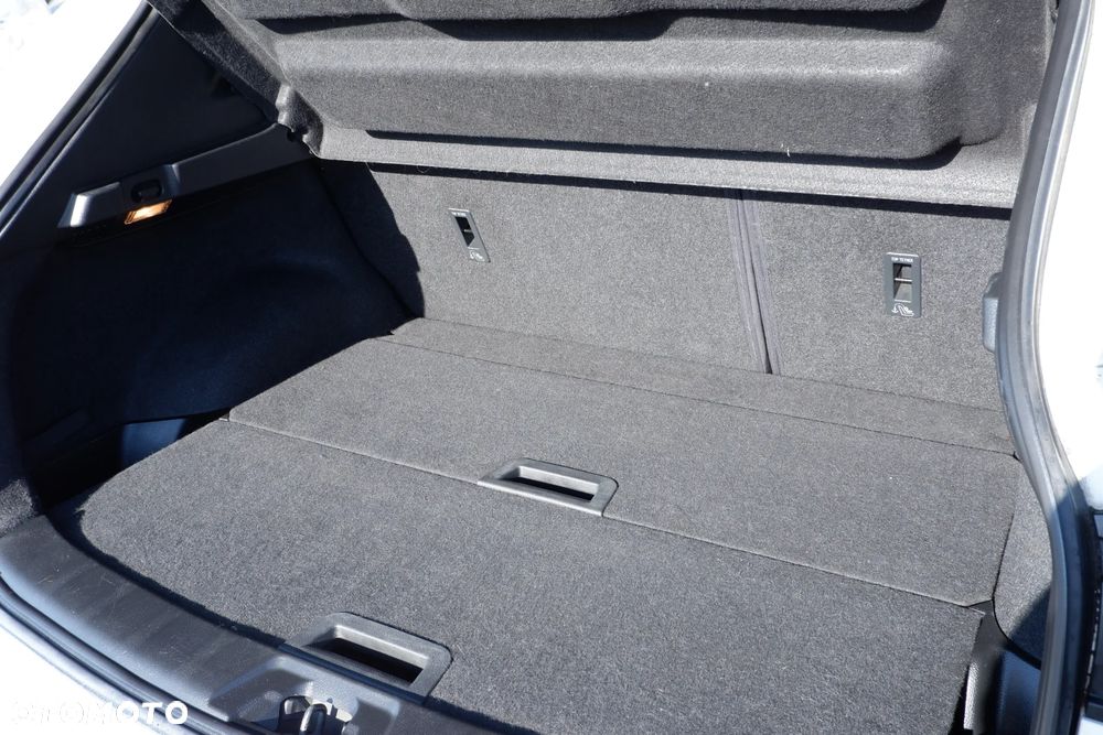 Nissan Qashqai 1.5 dCi N-Connecta - 12