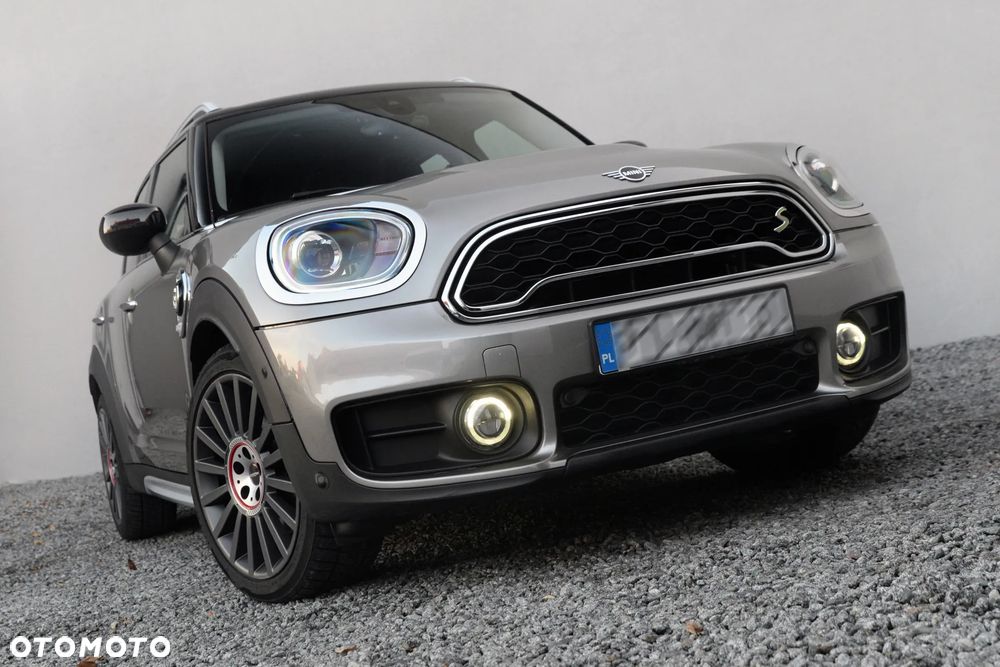 MINI Countryman Cooper SE ALL4 John Cooper Works Trim - 11