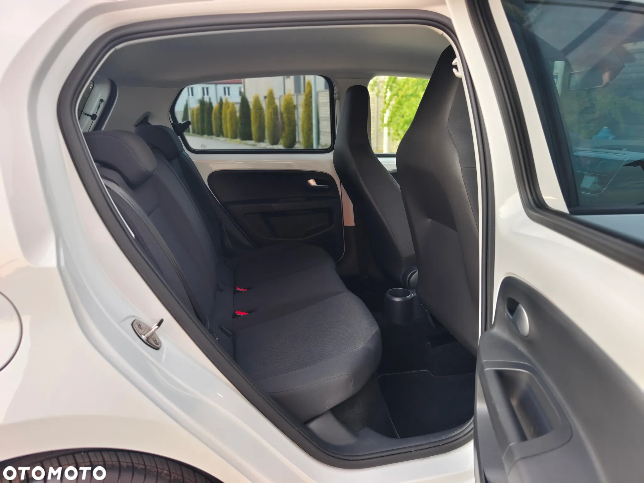 Volkswagen up! 1.0 White Style - 18