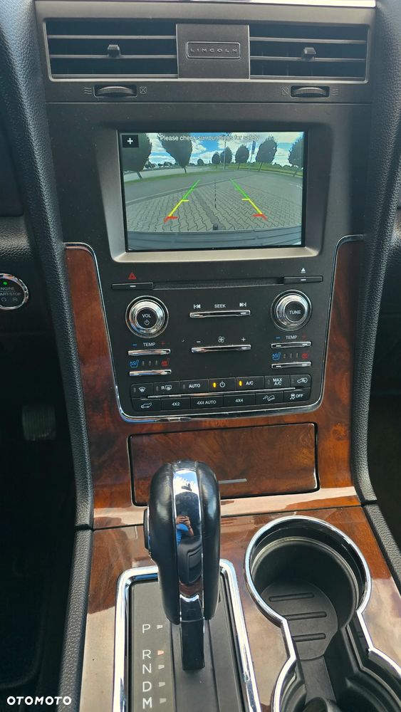 Lincoln Navigator - 14