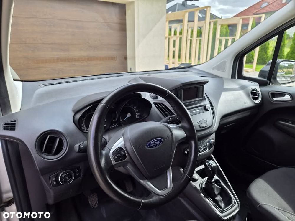 Ford Transit Courier - 5