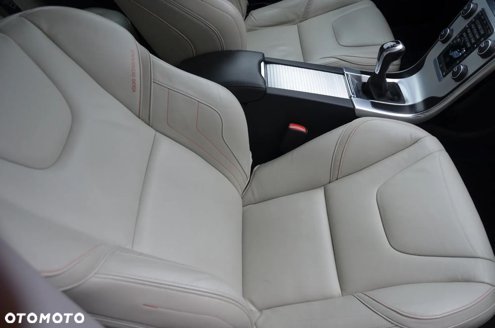 Volvo XC 60 D3 Ocean Race - 9