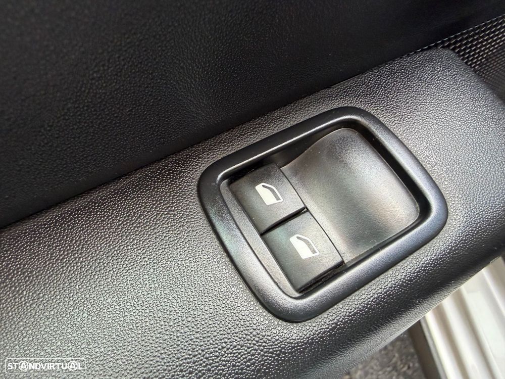 Citroën C3 1.2 PureTech Shine - 31
