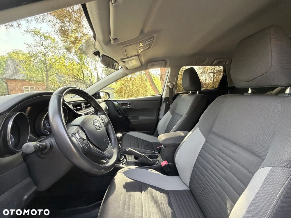 Toyota Auris 1.6 D-4D Edition S+ - 16