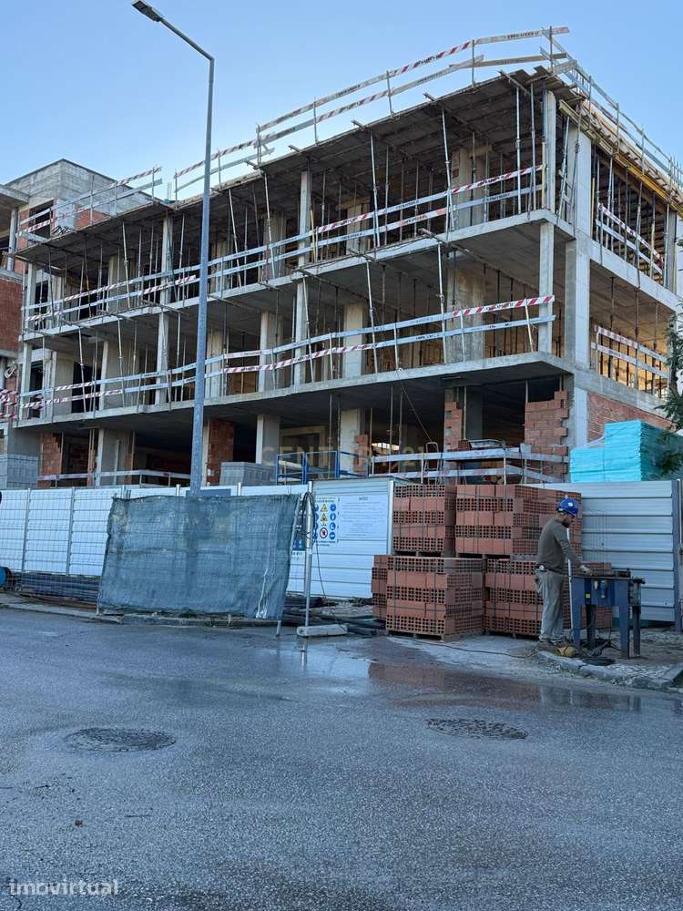 T3 Novo em Construção na Nova Azeda em Setúbal com Garagem e Varandas - Grande imagem: 5/20