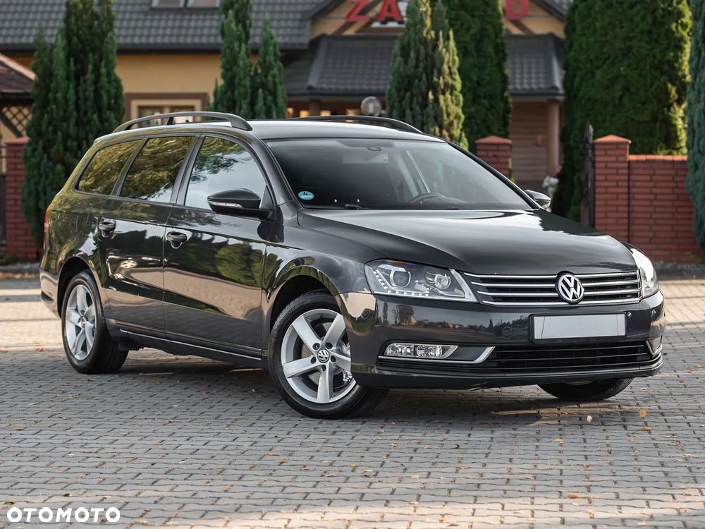 Volkswagen Passat 2012 photo 2