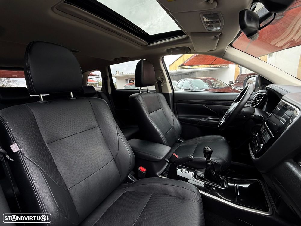 Mitsubishi Outlander 2.2 DI-D Intense - 9