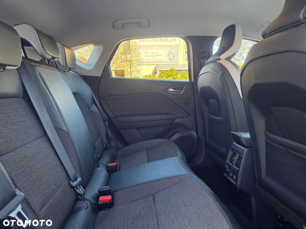 Renault Captur - 31