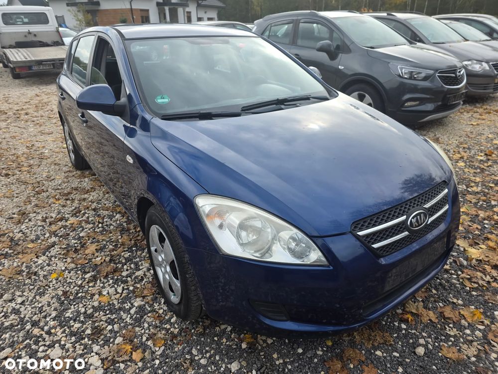 Kia Ceed 1.4 CVVT Attract - 8
