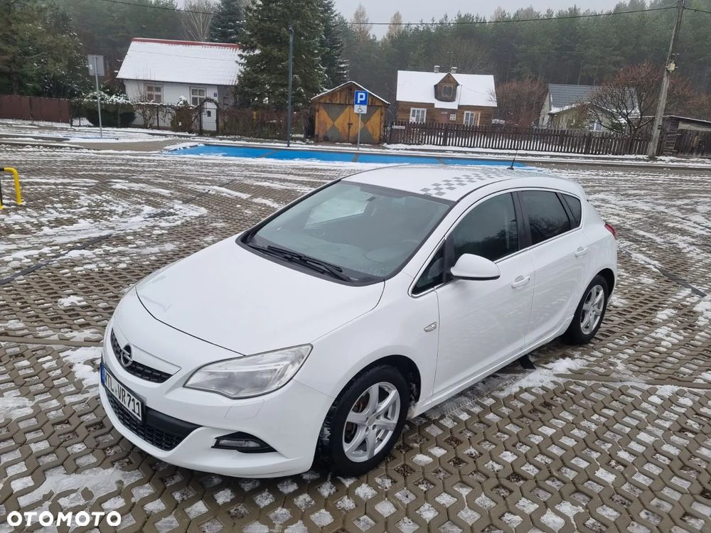 Opel Astra 1.4 Turbo 150 Jahre - 1