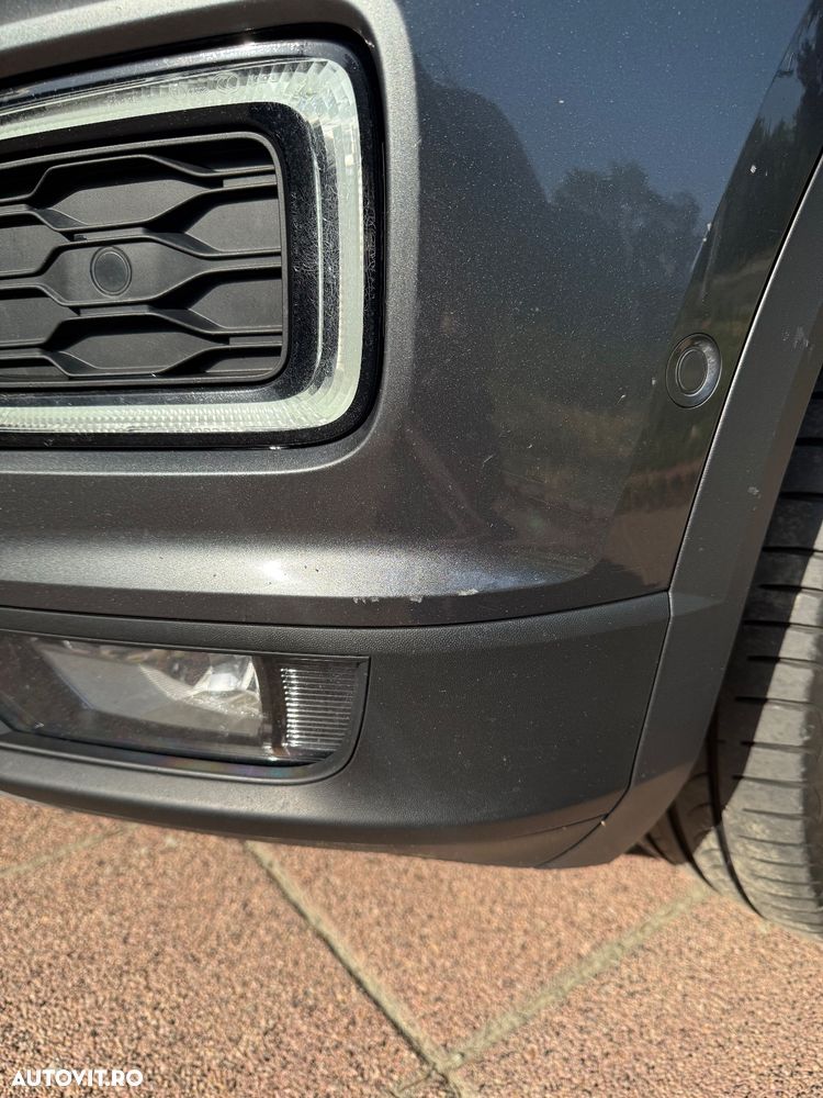 Volkswagen T-Roc - 21