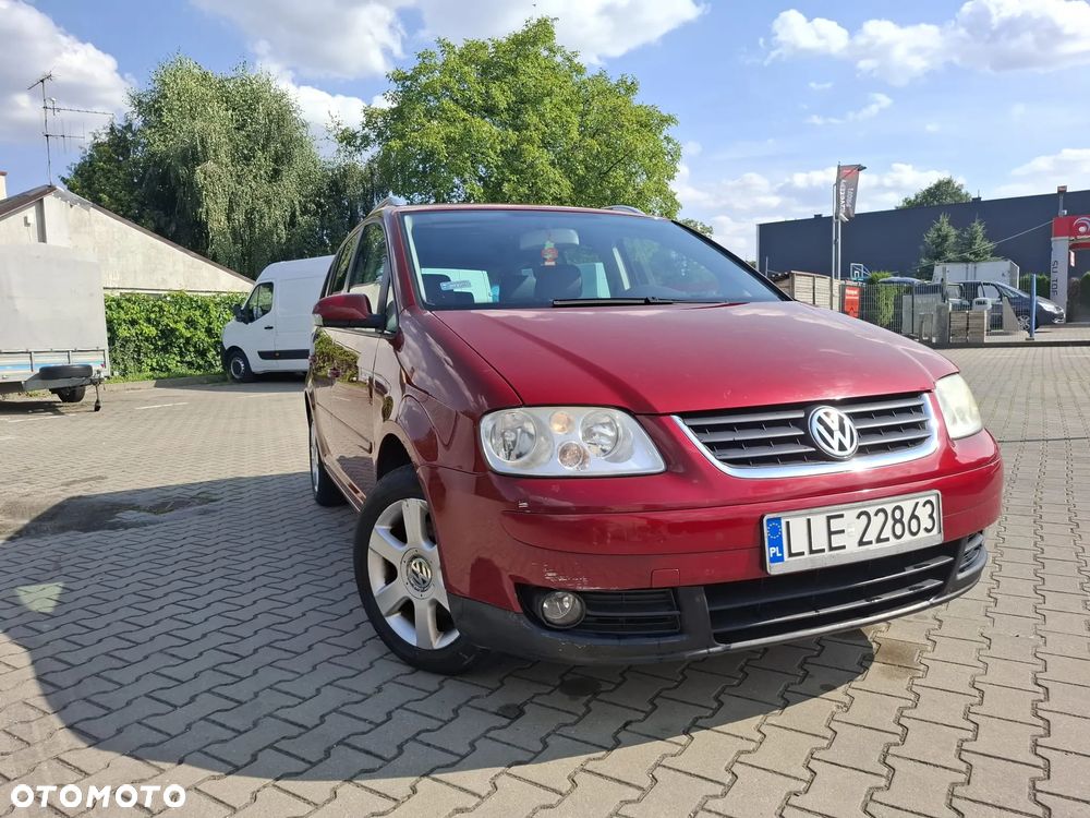 Volkswagen Touran 1.6 FSI Automatik Goal - 2