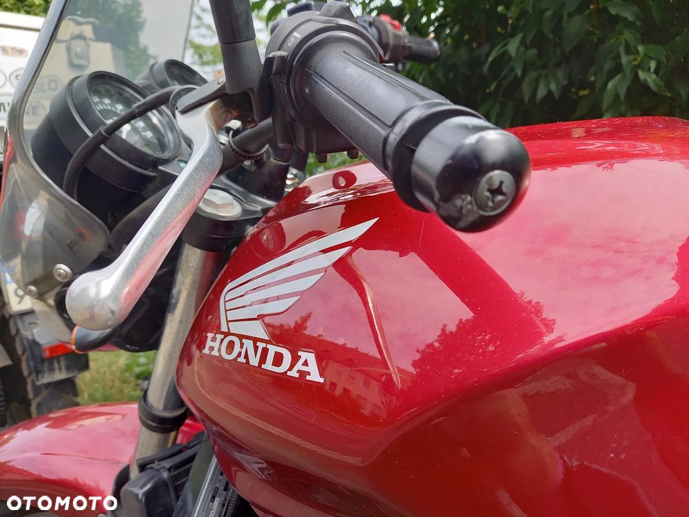 Honda CBF - 8