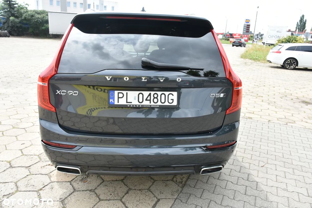 Volvo XC 90 D5 SCR AWD R-Design - 10