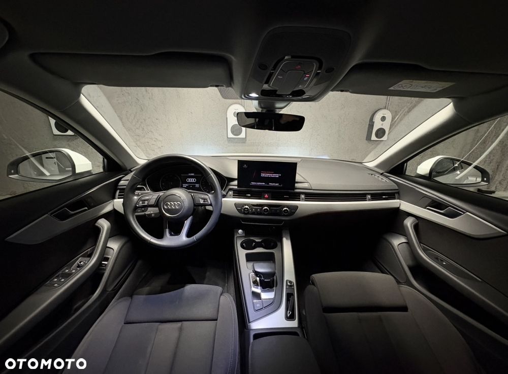 Audi A4 Limousine 40 TFSI mHEV Advanced S tronic - 4