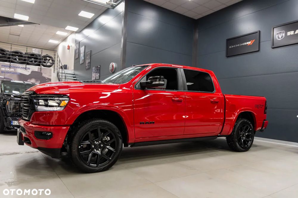 RAM 1500 5.7 Crew Cab Laramie - 2