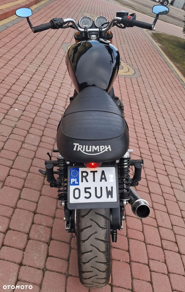 Triumph Bonneville - 15