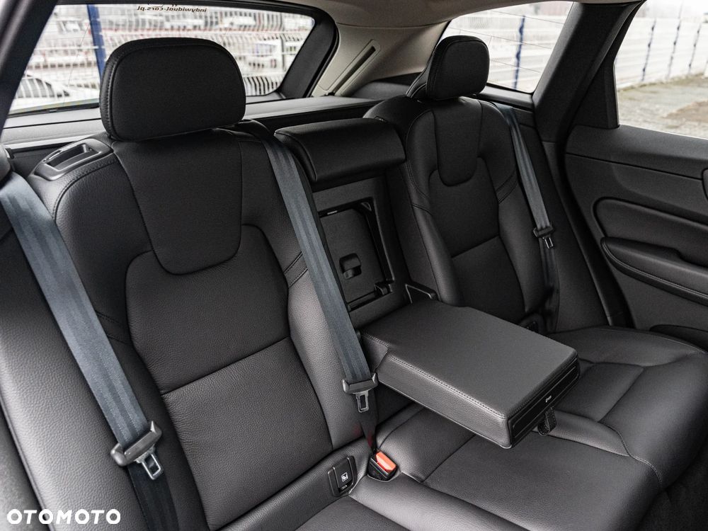 Volvo XC 60 B4 D AWD Geartronic Inscription - 26