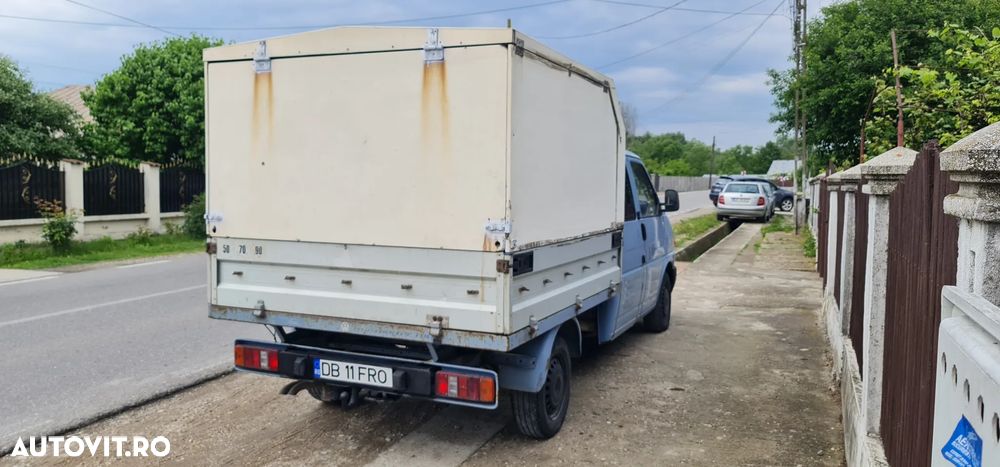 Volkswagen Transporter - 4