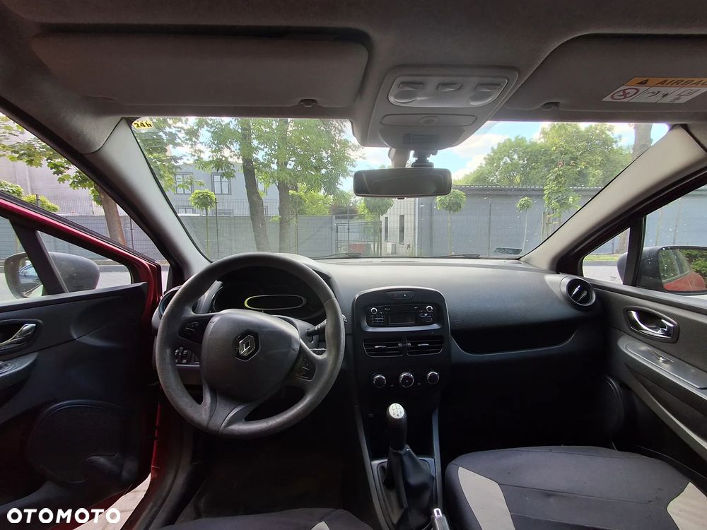 Renault Clio - 10