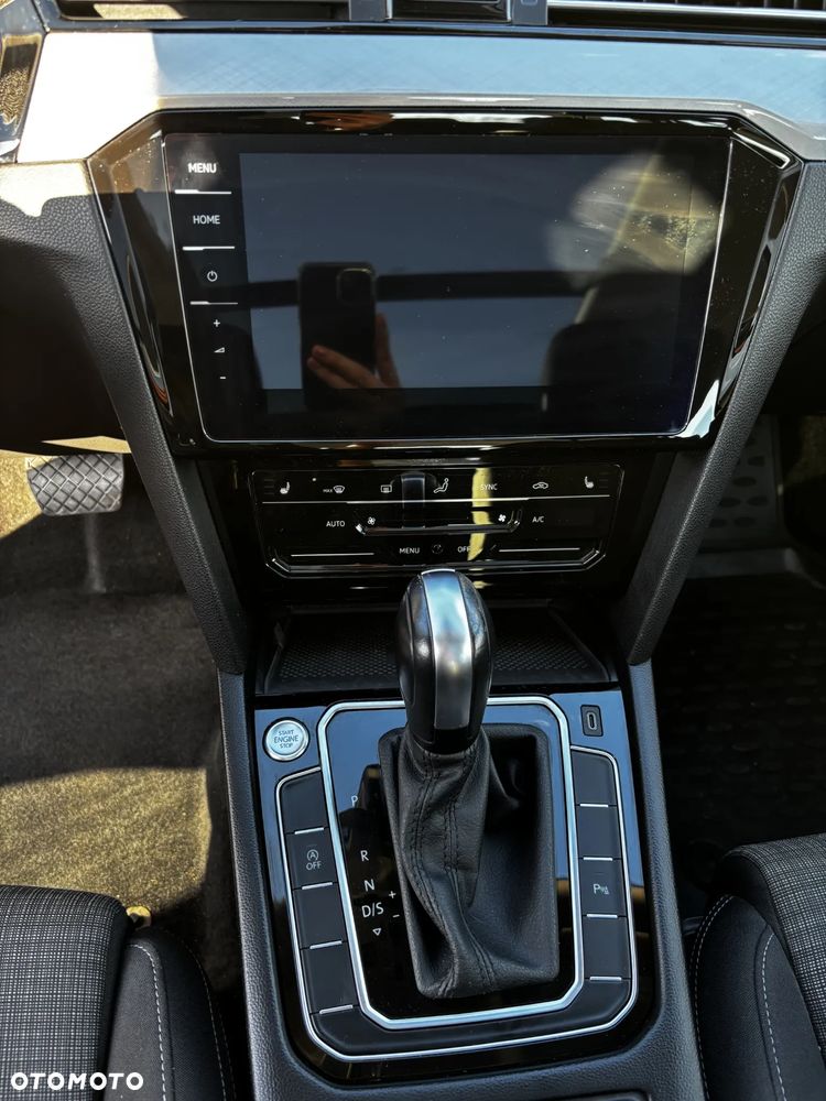 Volkswagen Passat - 8