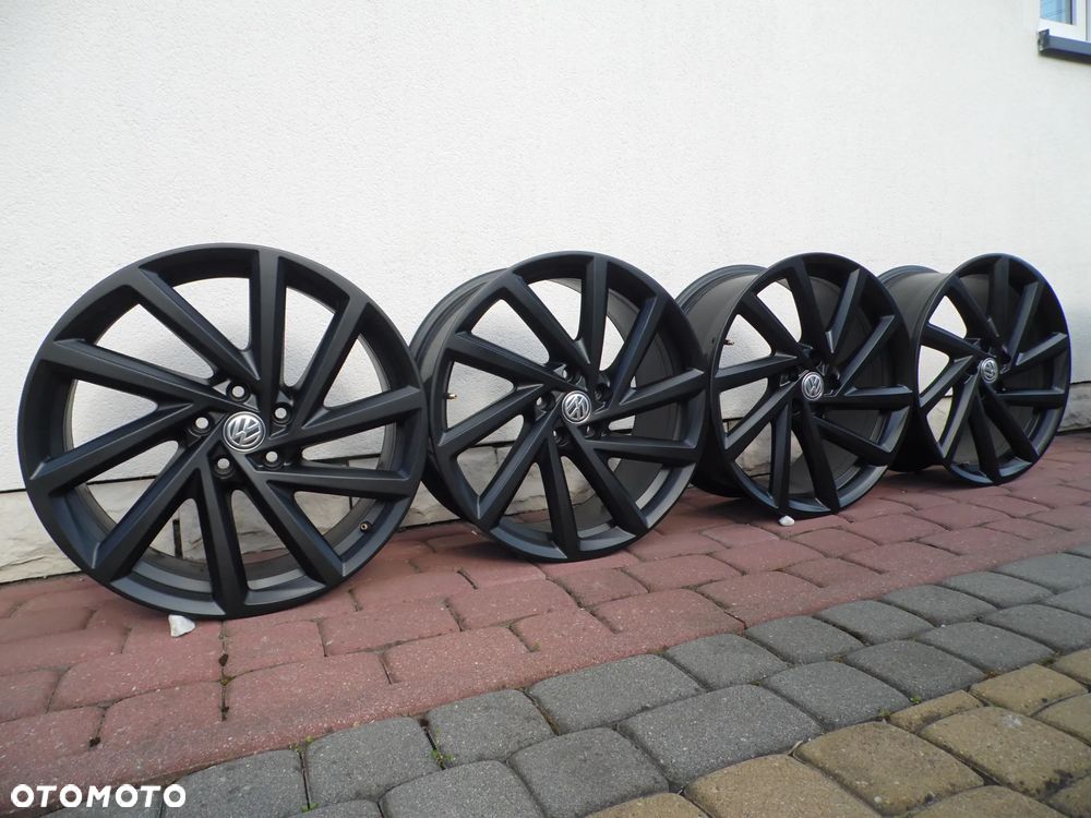 Felgi 19'' 5x112 VW Golf GTI R GTD Jetta Touran 5G0601025DB - 3
