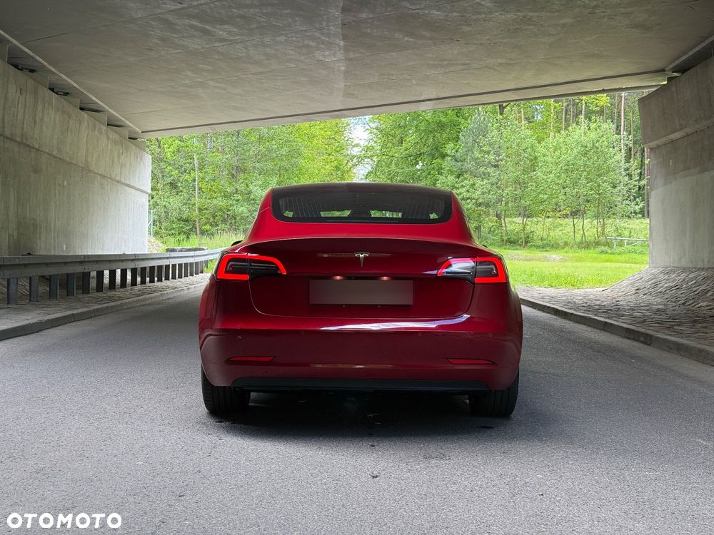 Tesla Model 3 - 2