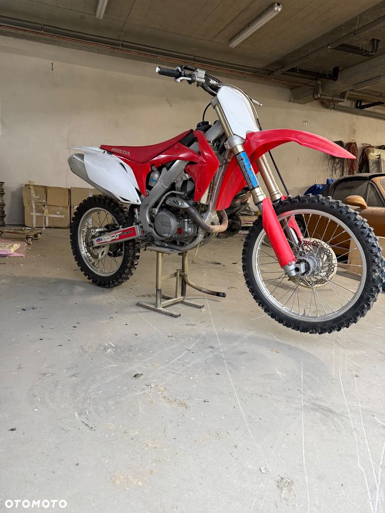 Honda CRF - 8