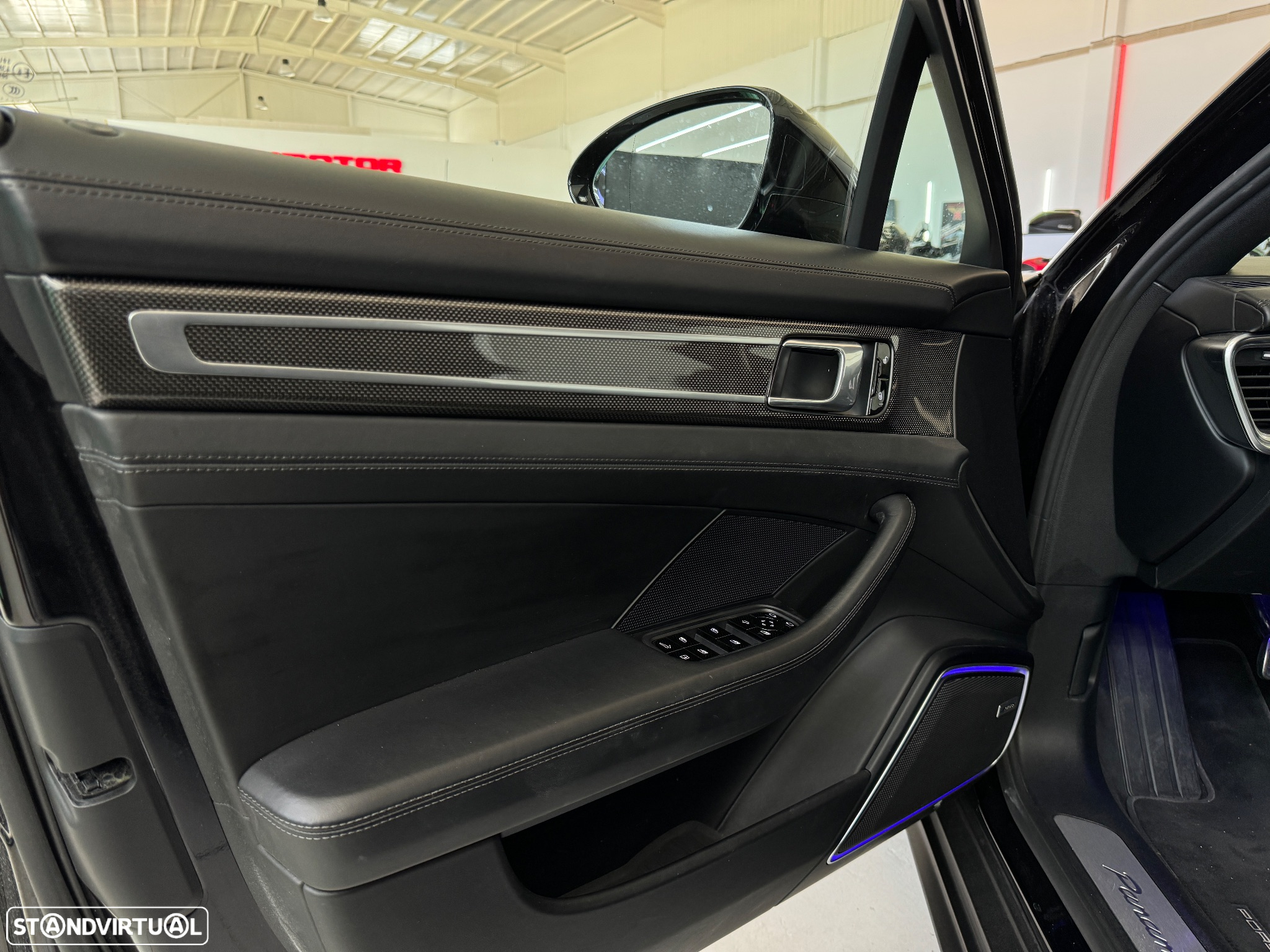 Porsche Panamera Sport Turismo 4 E-Hybrid Platinum Edition - 9