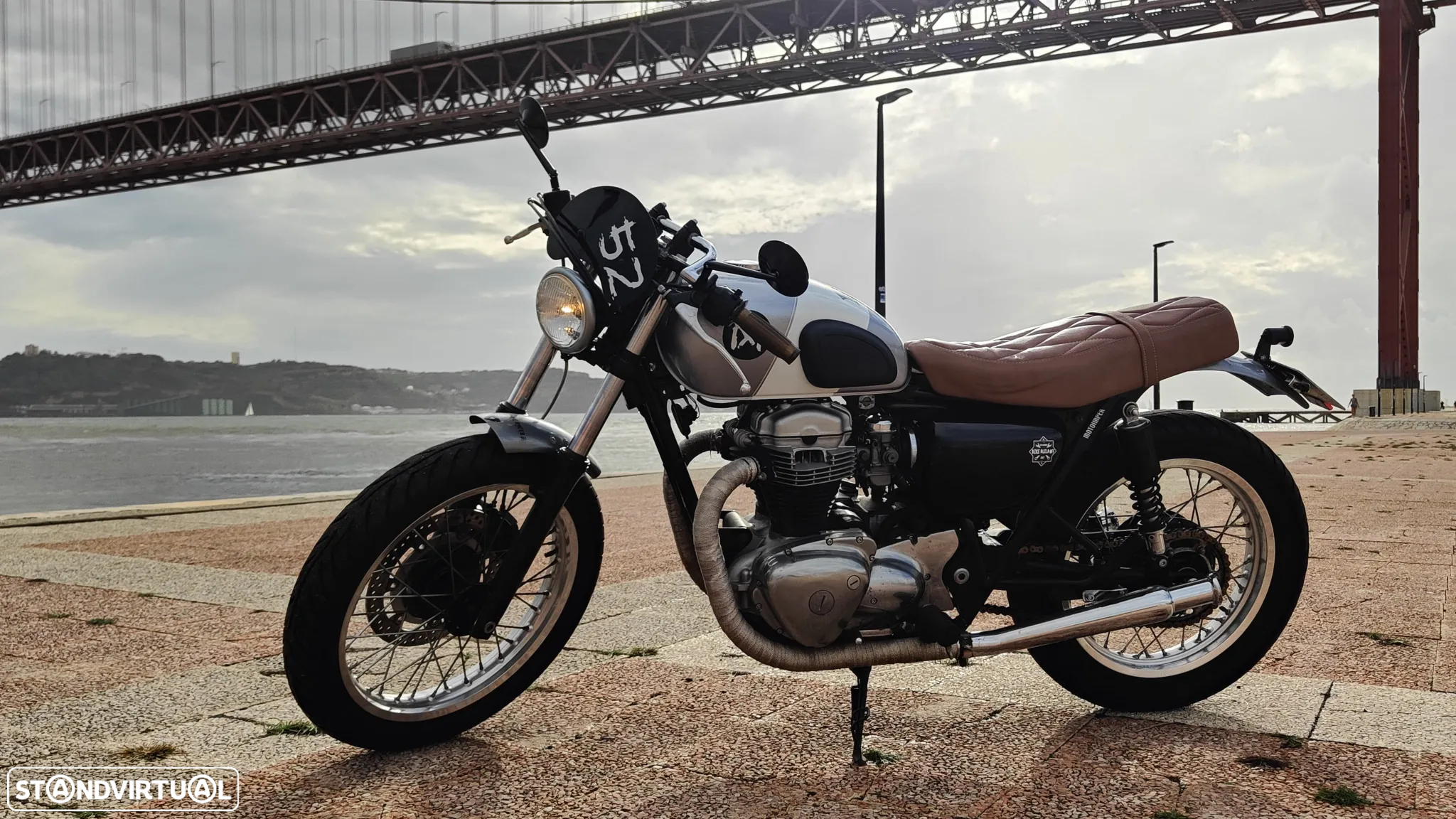 Kawasaki W 650 [EJ650A] - 13