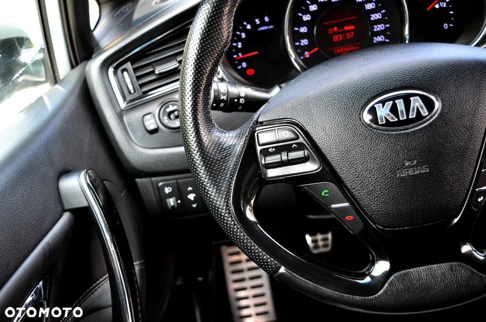Kia Ceed 1.6 CRDi 136 ISG GT Line - 26