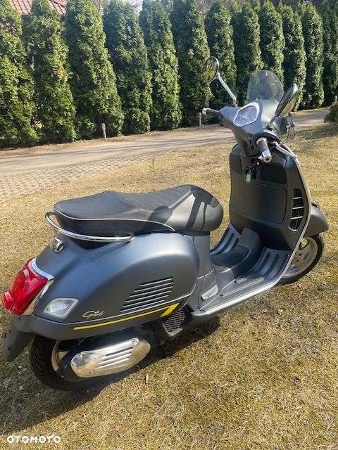 Vespa GTS - 4