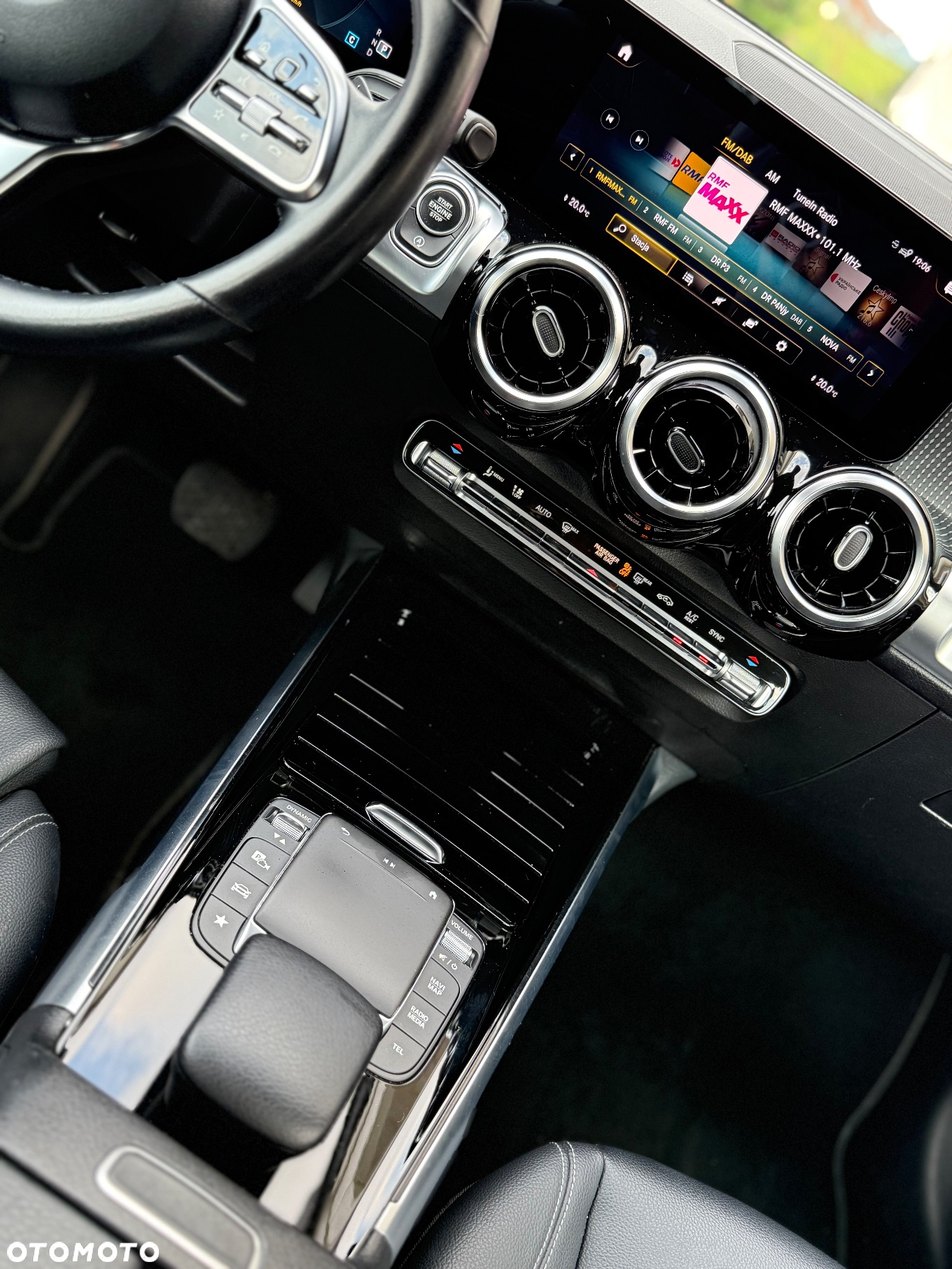 Mercedes-Benz GLB 200 d 8G-DCT Progressive - 16
