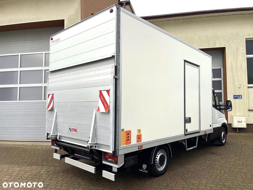 Iveco Daily Izoterma Winda - 8