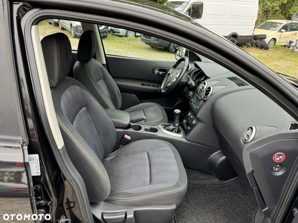 Nissan Qashqai - 14