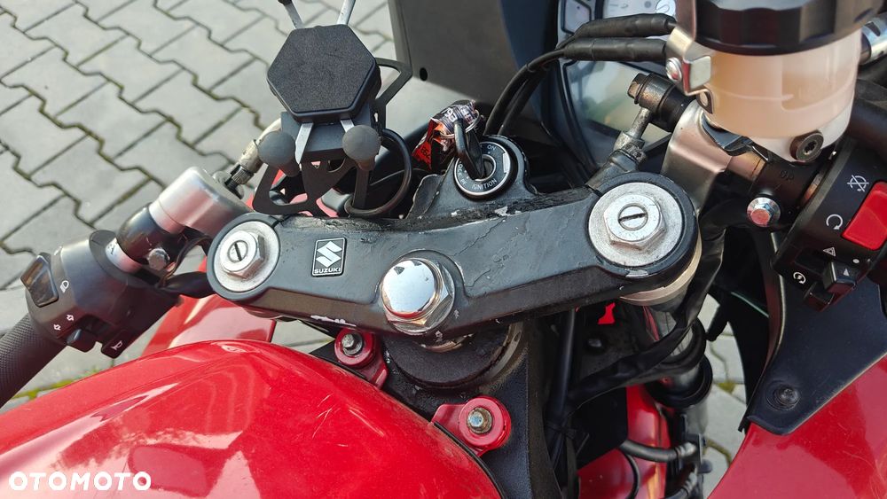Suzuki SV - 8