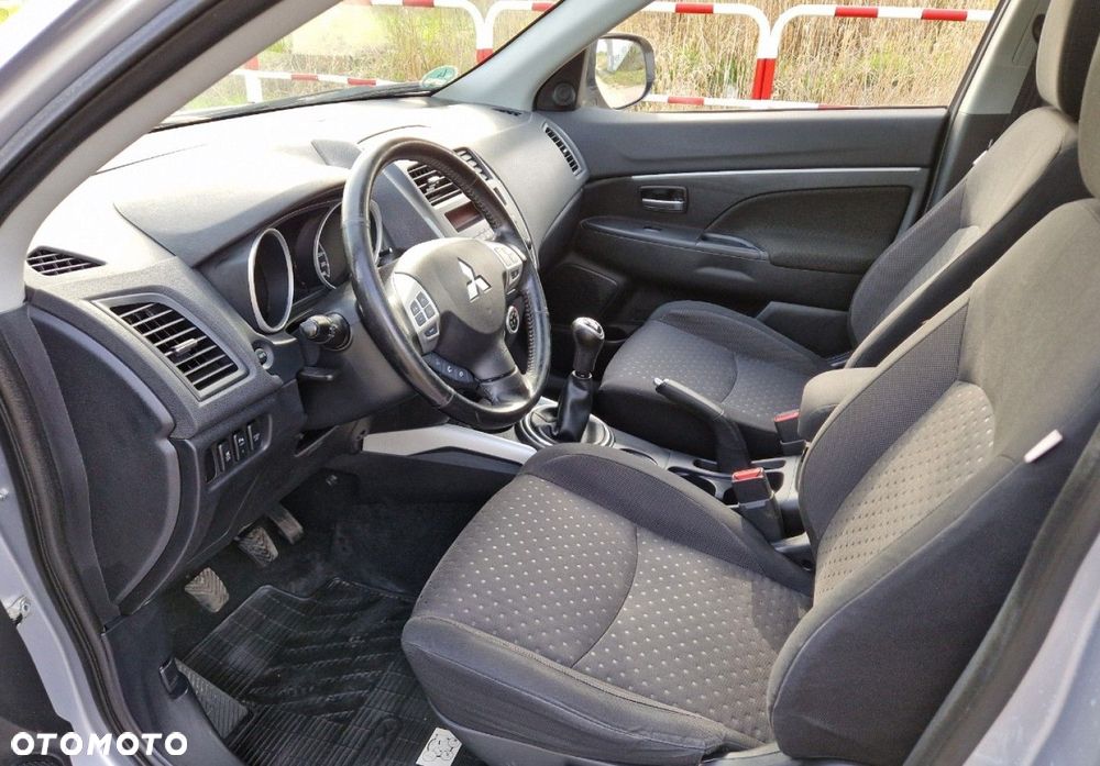Mitsubishi ASX - 19